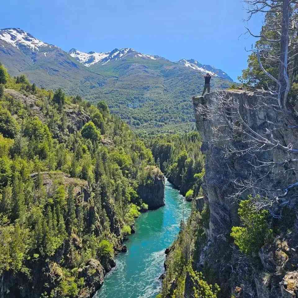 Senderismo en Futaleufú, paisajes impresionantes, tours guiados